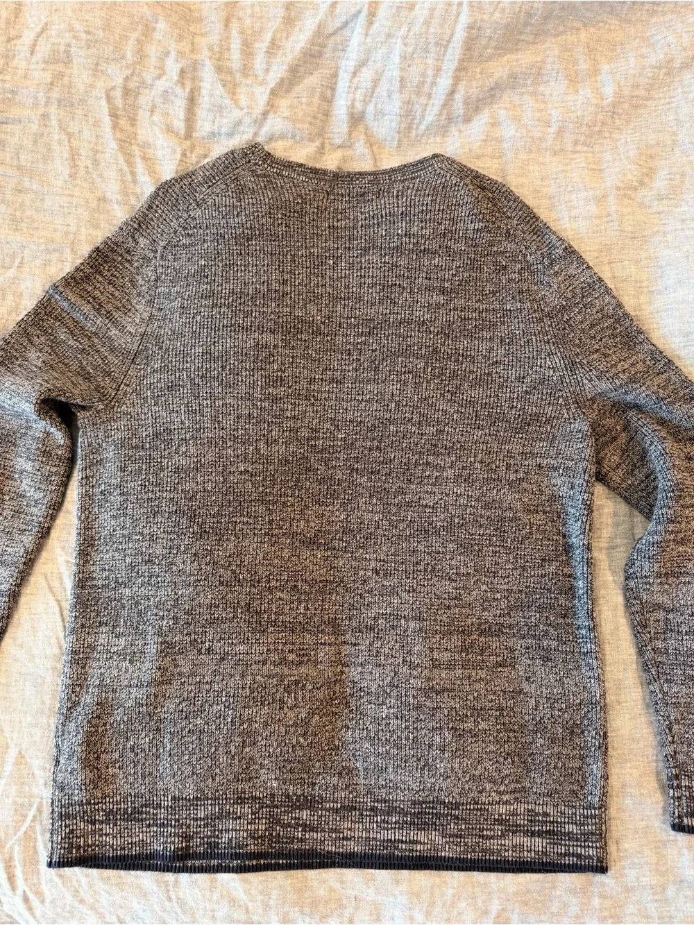 Banana Republic Men's Marled Gray Crewneck Sweater